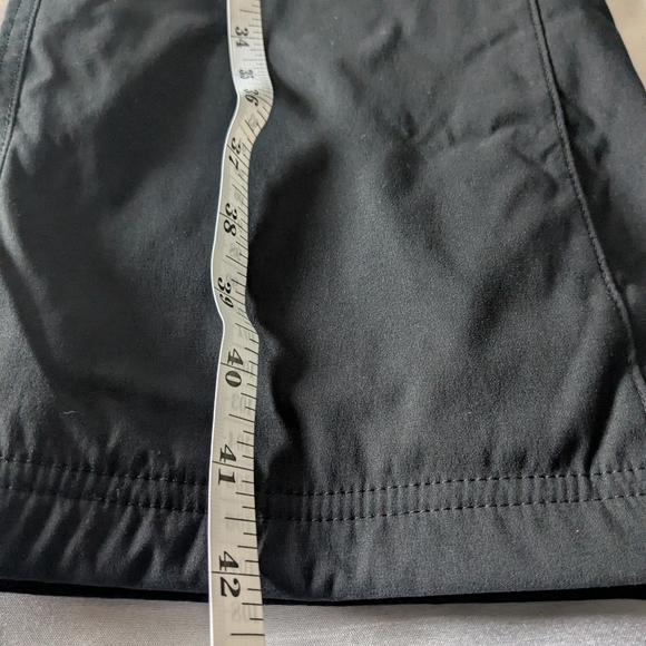 Eddie Bauer Men's Black Pants. 32x32. Water Repellent - Picture 8 of 8